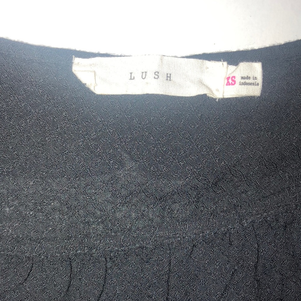 Cold Shoulder Top - Picture 2 of 4